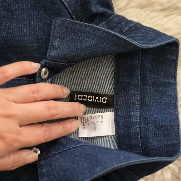 H&M Blue Jeans Classic Fit - Picture 3 of 4